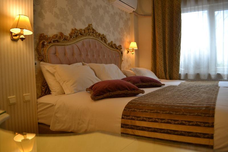 In Istanbul Hotel Exteriör bild